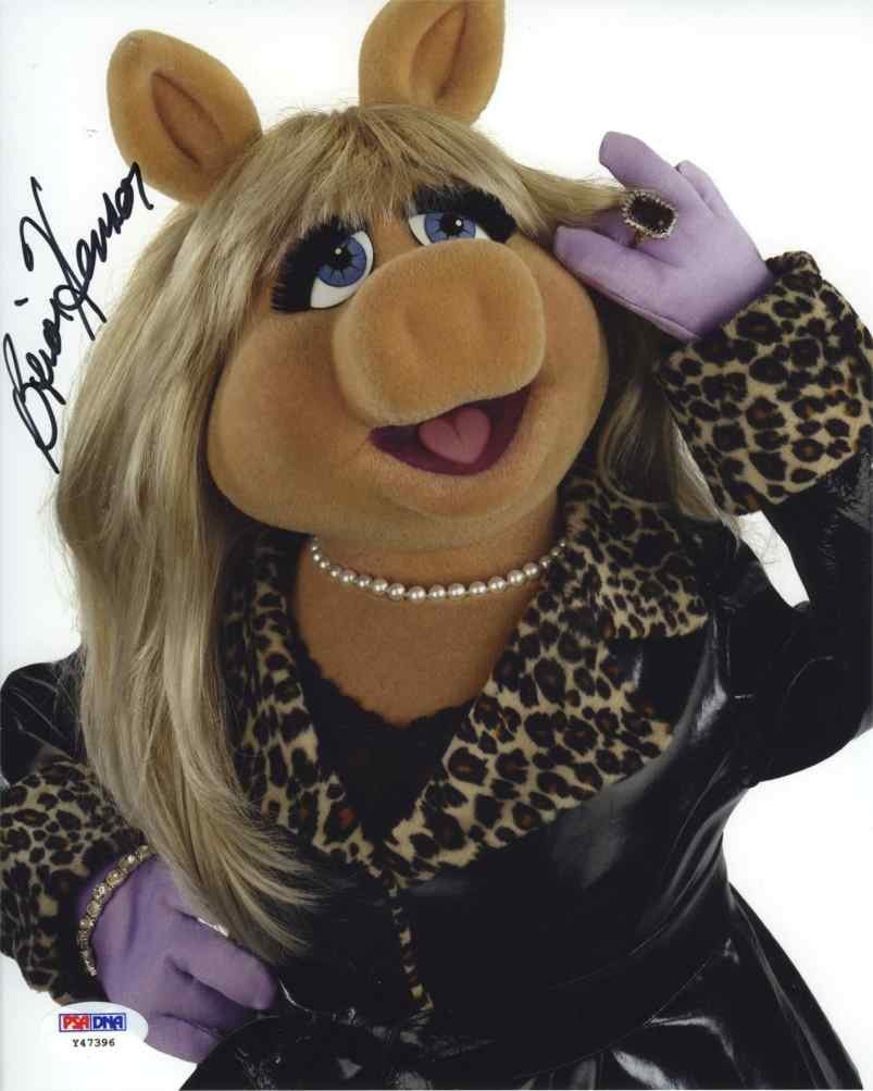 Miss Piggy autographed photo