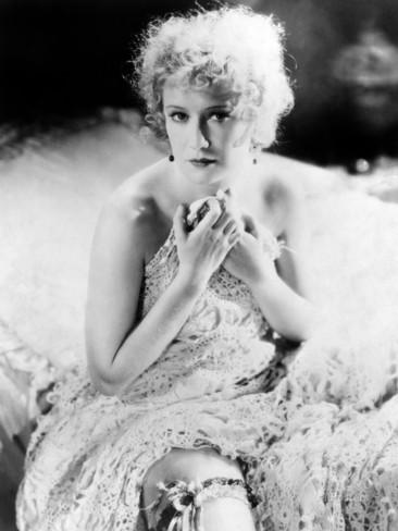 Miriam Hopkins as the songbird Ivy Pearson - she shouldn't have shown her garter to Dr. Jekyll
