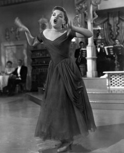 Judy Garland singing in In the Good Old Summertime