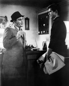Martin Balsam and Anthony Perkins in Psycho (1960)