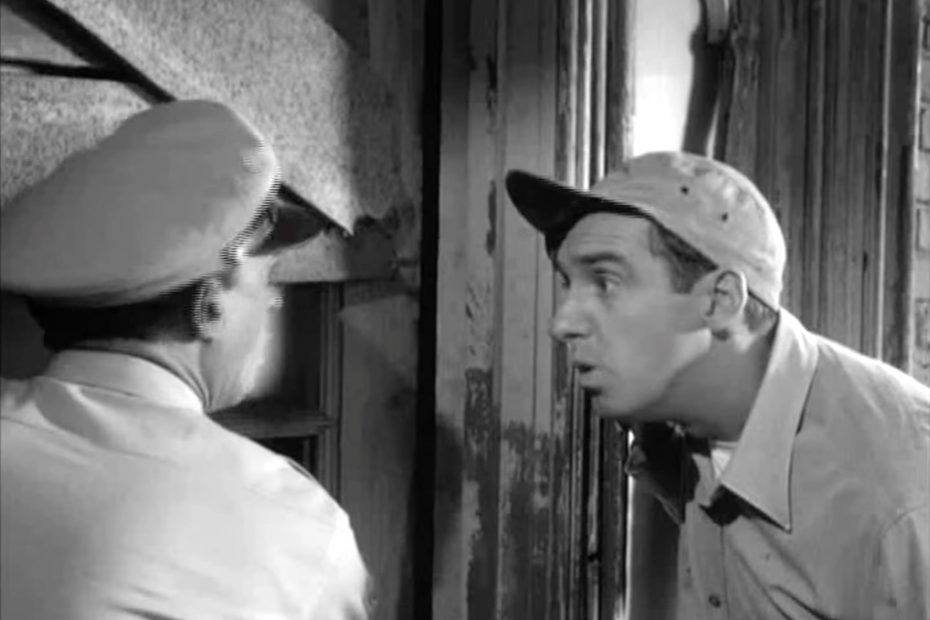 Barney Fife and Gomer looking for the lost baseball in The Haunted House - The Andy Griffith Show season 4