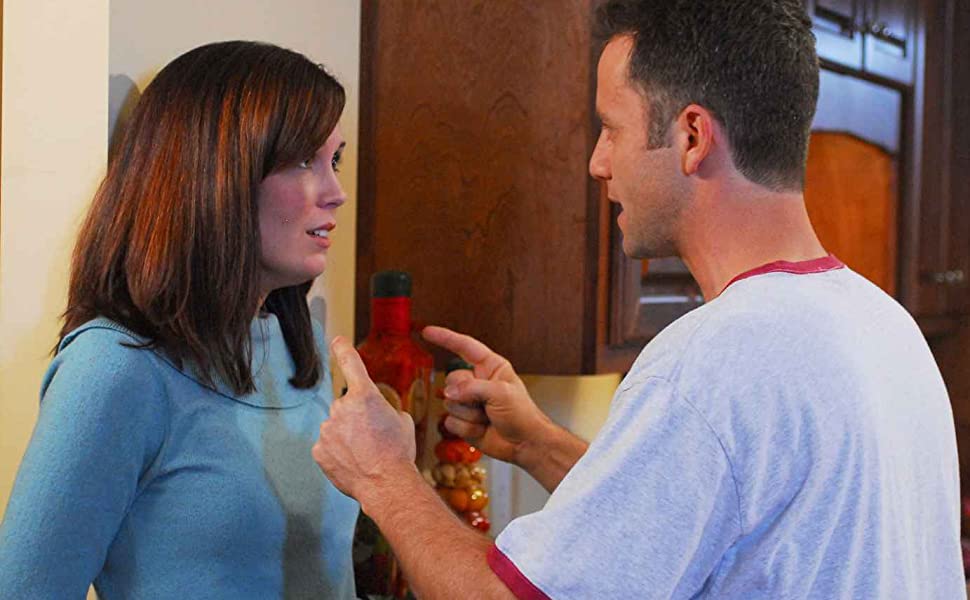 Catherine (Erin Bethea) and Caleb Holt (Kirk Cameron) in Fireproof