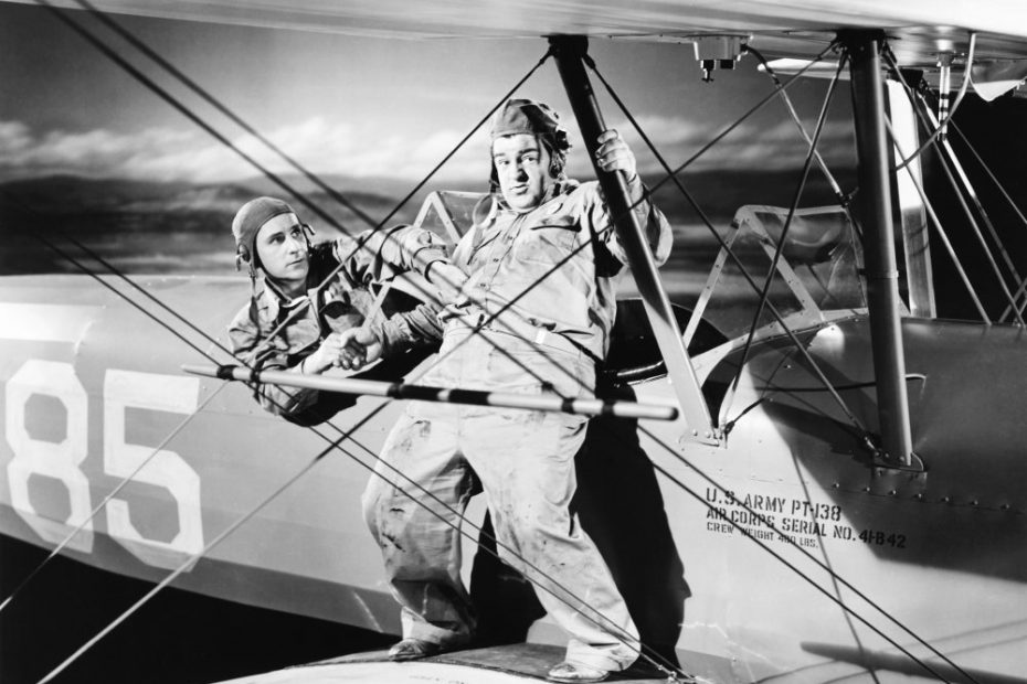 Song lyrics to Keep 'Em Flying by Bill Coleman, as performed in Abbott and Costello's "Keep 'Em Flying"