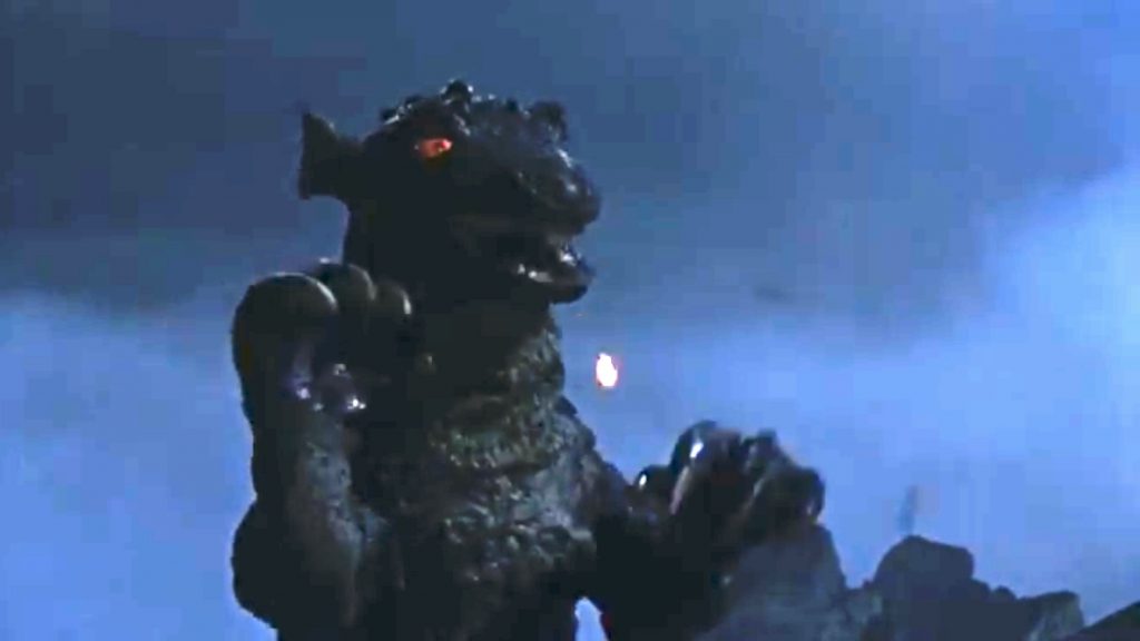 Gorgo's mother coming to rescue her baby