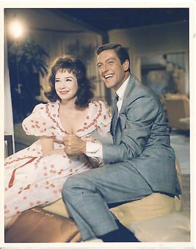 Shirley MacLaine and Dick Van Dyke in "What a Way to Go"