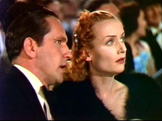 Wally Cook (Frederic March) and Hazel Flagg (Carole Lombard)